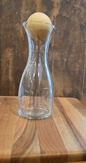 Zirbenkugel und Wasserkaraffe Misura 