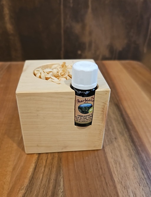 Duftwürfel aus Südtiroler Zirbelkiefer